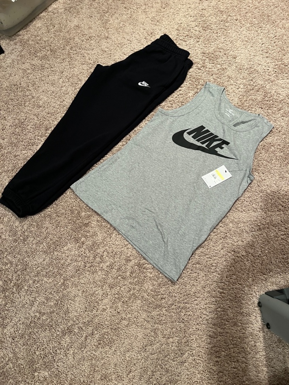 Nike Black & Grey Athletic Tank and Sweat Pants!